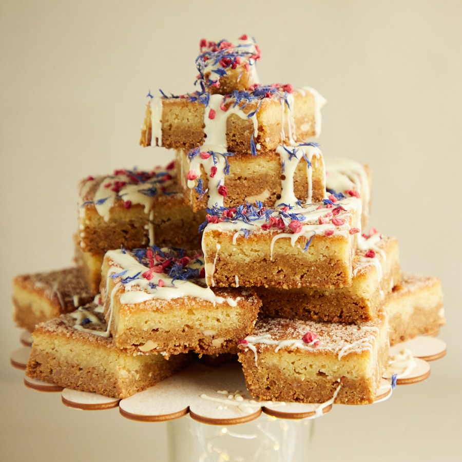 Lemon & Ginger shortbread celebration cake 5