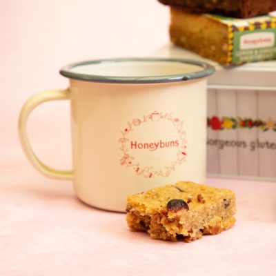 Honeybuns mug and tin of cakes gift 25