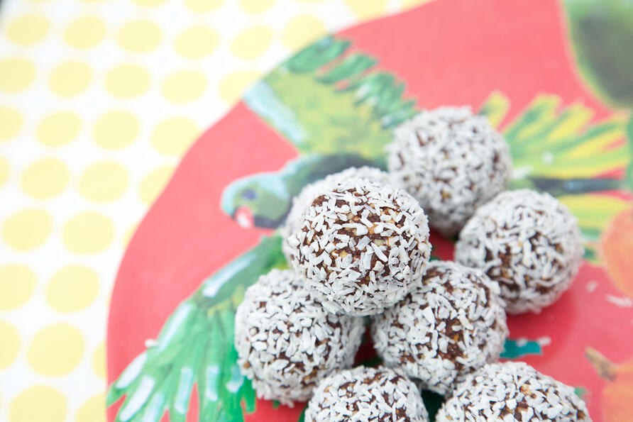 Bliss balls on tropical plate 2