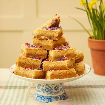 Lemon & ginger Shortbread stack-a-cake